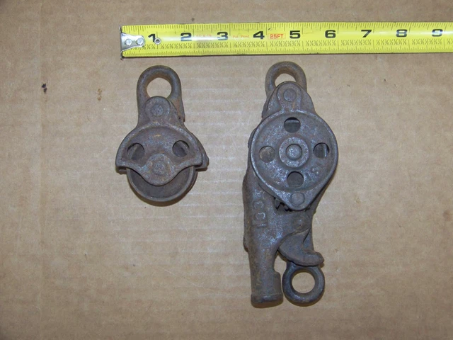 Pair 2 Vintage Barn Rope Cast Iron Pulleys Steampunk Industrial Art Lamp rustic