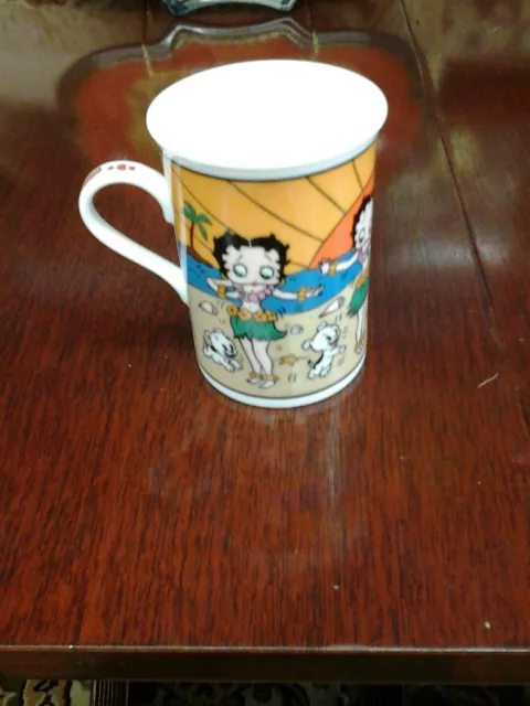 Betty Boop Aloha Betty Mug by Danbury Mint