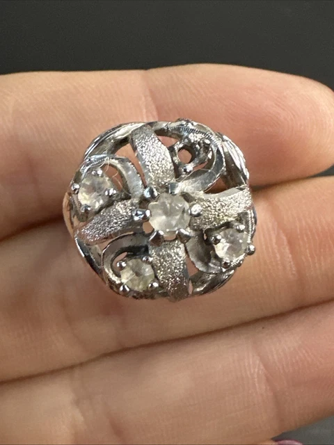 Bague Le lys de Mucha, bijou fleur de l'art nouveau en argent
