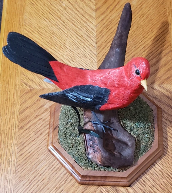 Art Carving Wood Bird Red Scarlet Tanager Carving Awesome, See Pics Read Descrip