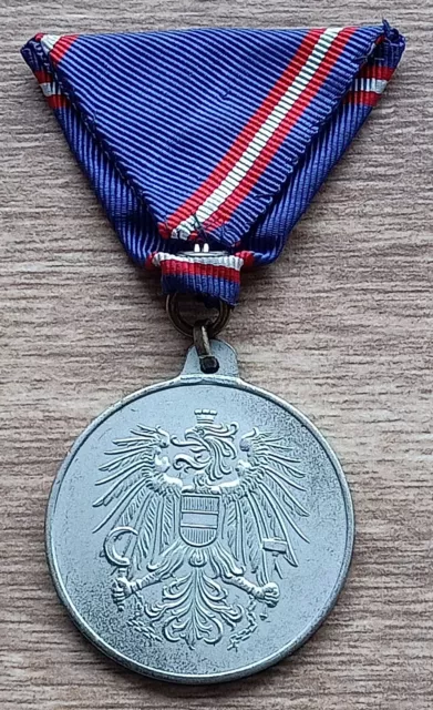 Old Vintage Austrian military service medal in silver Very Rare