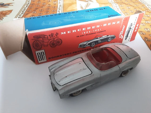 Dalia Solido Mercedes 220 SE No Dinky No Norev No Corgi No Tekno No Mebetoys