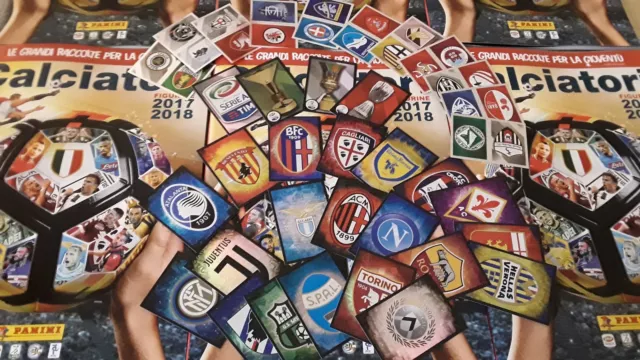 FIGURINE CALCIATORI PANINI 2017-18SET COMPLETO TROFEI e SCUDETTI SERIE "A e B" !