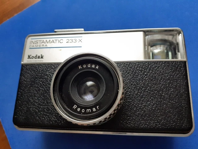 Ancien appareil photo Camera Instamatic 233 X KODAK