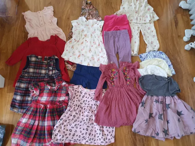 Pacchetto 17 X Abiti Estivi Ragazze - Abiti, Pantaloncini, Romper Età 9/12 Mt