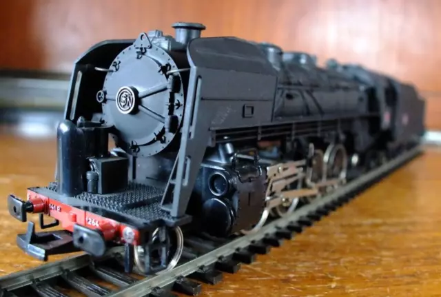 Jouef 8272 HO Spurweite SNCF 141 R Dampflok in schwarz