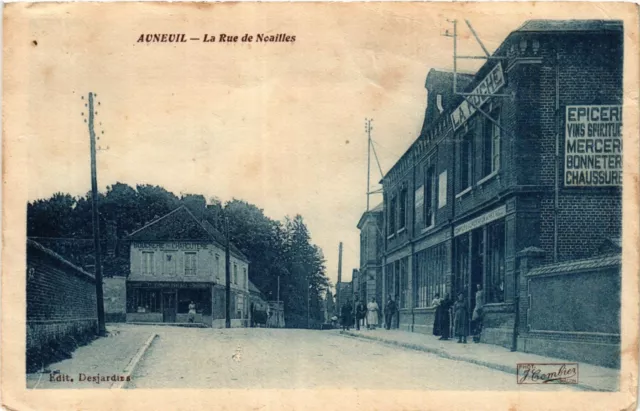 CPA AUNEUIL - La Rue de NOAILLES (391408)