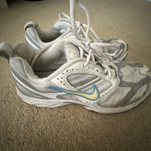 womens nike vintage trainers