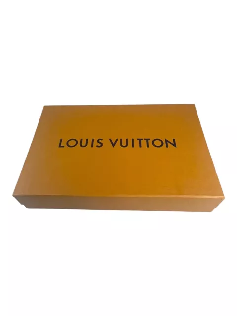 Authentic LOUIS VUITTON Gift Box Magnetic closure 11x7x3 Inches