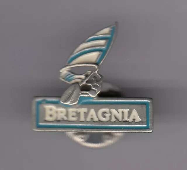 Rare Pins Pin's ..  Sport Nautique Windsurf Planche A Voile Spot Bretagnia ~Eu