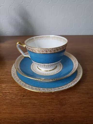 Elegant Crown Staffordshire Trio Fine Bone China Cup Saucer & Side Plate
