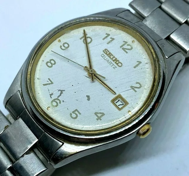 VINTAGE SEIKO JAPAN 5Y22 8024 Men Silver Analog Quartz Watch Hours