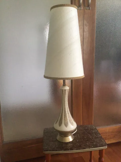 Vintage MCM Quartite (USA) Chalkware Lamp - Raw Silk Cone Shade