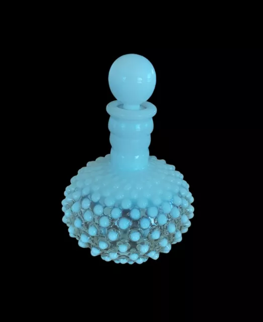 Vintage Opalescent Fenton Moonstone Hobnail Glass Bottle W/ Stopper. White Milk