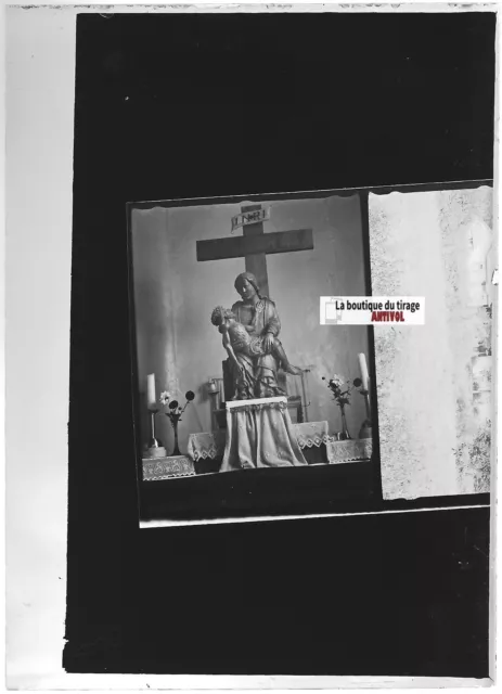 Chapelle, autel, Plaque verre photo ancienne, positif noir & blanc 9x12 cm
