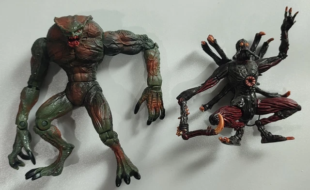 RESIDENT EVIL HUNTER & Chimera Vintage 1998 Toybiz Biohazard