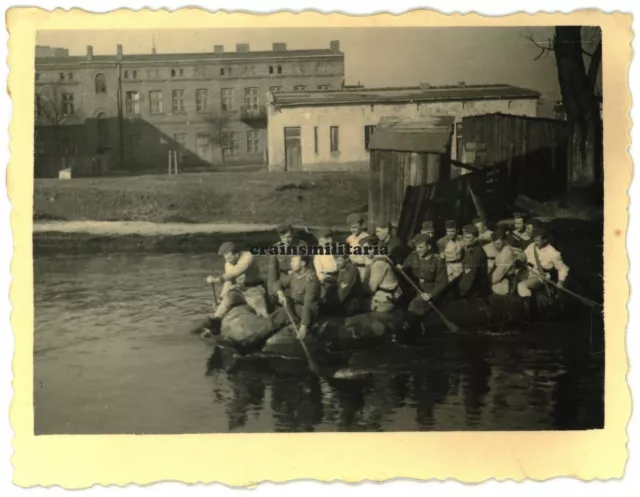 Orig. Foto 296.ID Schlauchboot Übung SOSNOWITZ Sosnowiec b. Kattowitz Polen 1941