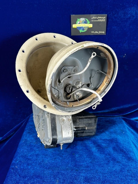 Grimes Retractable Landing Light (Core, Damaged) P/N: 0870132-1 , G360 Sn- 50791
