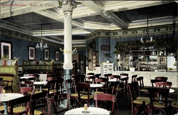 Ak Kiel in Schleswig Holstein, Bahnhofshotel, Bes. C. Först,... - 10126846