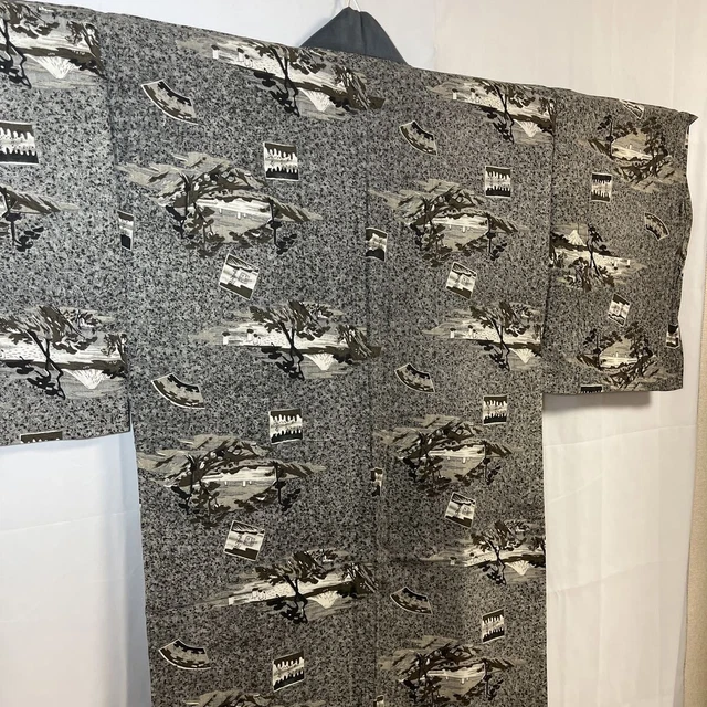 Vintage MENS JAPANESE KIMONO  JUBAN Yukata Coat   Robe Gown Gray Mt Fuji