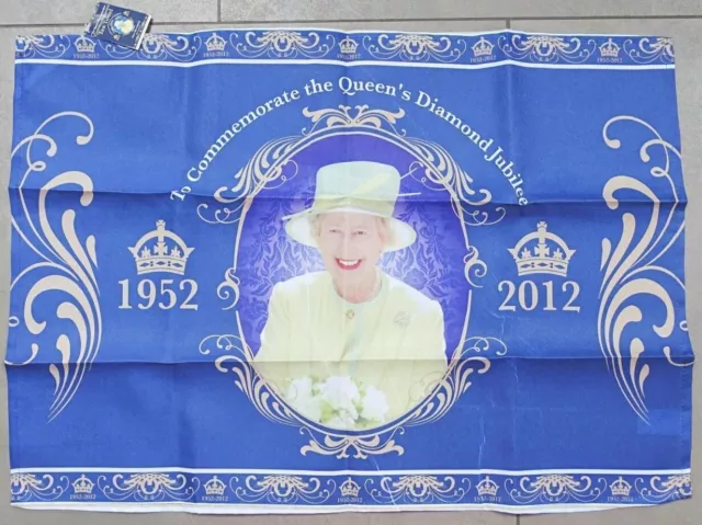 Royal Souvenir Tea Towel Queen Elizabeth 11 Diamond Jubilee 1952 - 2012 Royalty