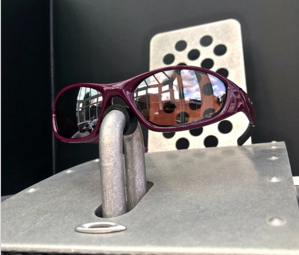 Oakley minute cheap 2.0 discontinued