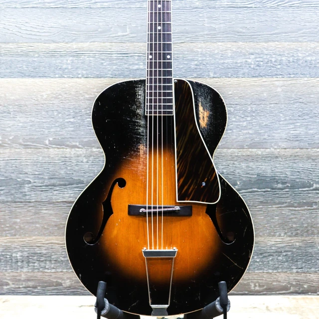 Archtop Tribute AT205MD/LFD Sunburst Archtop Tribute 175タイプ