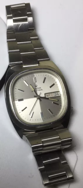 Vintage ACCUTRON BULOVA Wrist Watch  Stylish Dial Mens Unisex