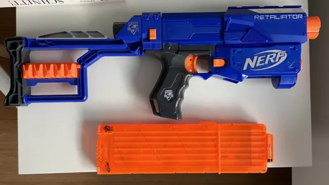 Nerf gun mit Armstütze + 18 Schussmagazin