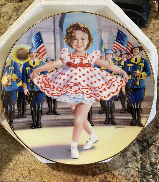 Shirley Temple Stand Up and Cheer Collector Plate By Danbury Mint Patriotic USA