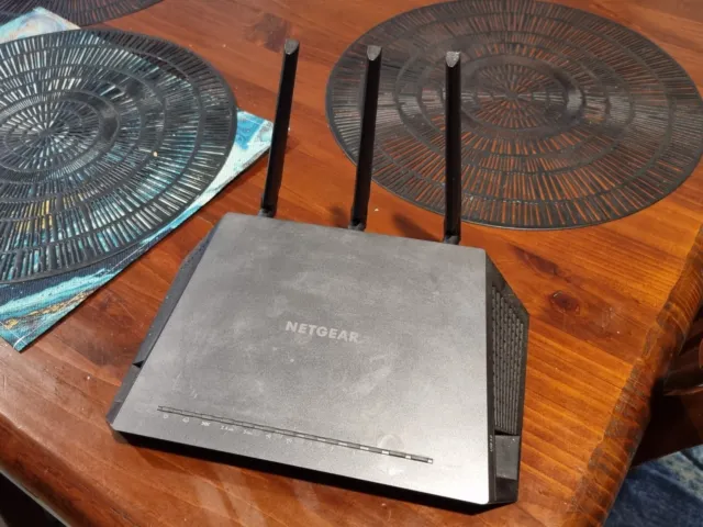 Netgear D7000 Nighthawk Wireless AC1900 Dual Band Gigabit Router