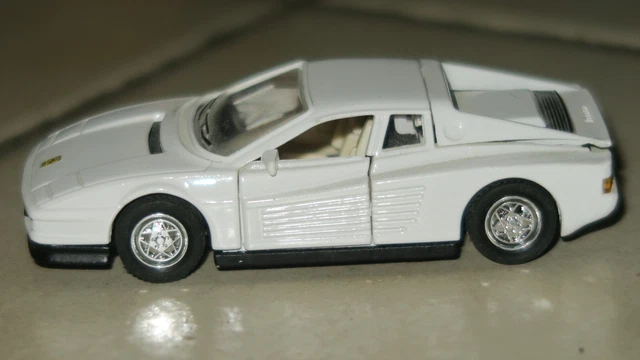 Ferrari Testarossa Année de construction 1986 jaune 1:18 KK-Scale