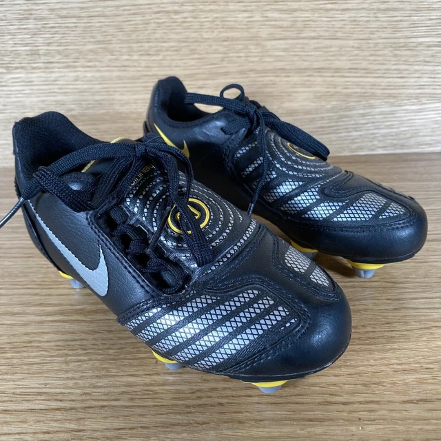 Nike total 90 laser 2 kids deals