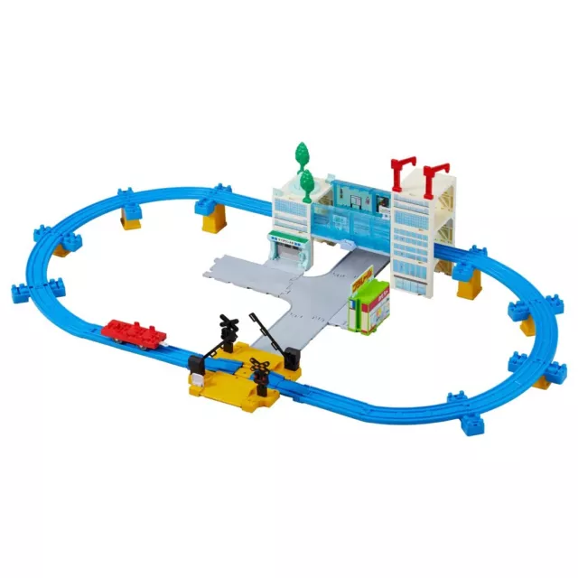 ¡Hagamos una ciudad de Takara Tomy Plarail y corre! Tomica and Plarail My Tow...