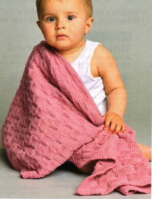 (2844) DK Knitting Pattern Baby's Snuggly Textured Blanket!