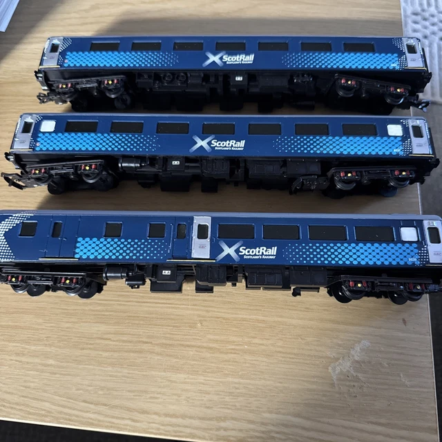 Livery Menu 3XSCOTRAIL COACHES IN saltire livery As Used On The Fife Circle Β£63.10 ...