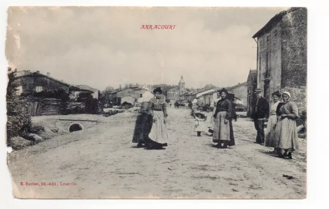 ARRACOURT Meurthe et moselle CPA 54 une rue animée