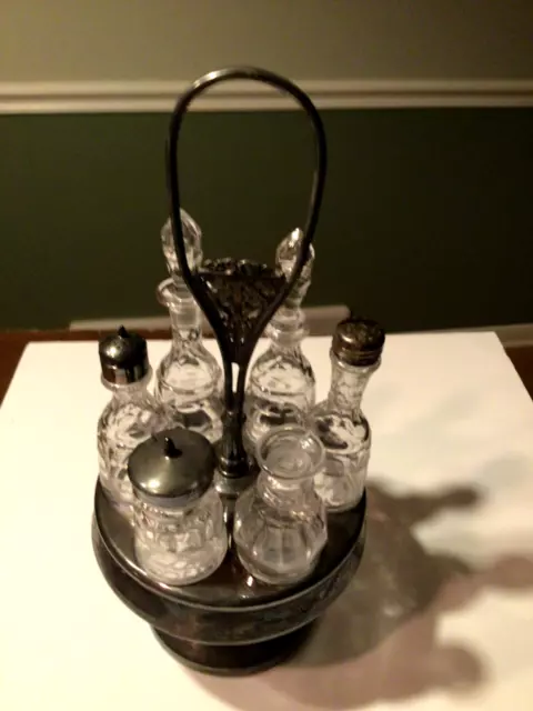 VTG Cruet Castor Set made by Racine Silverplate Co.