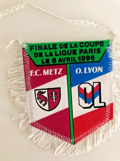 Écharpe De Supporteur OL Lyon Vs US Quevilly - Finale De La Coupe De La Ligue 2012 - Neuf