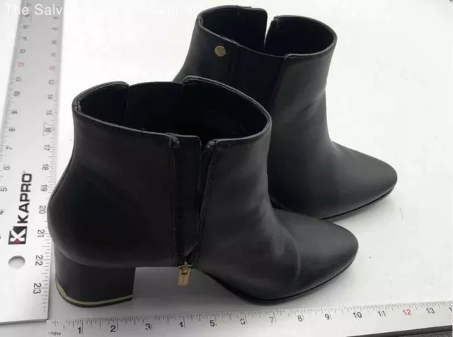 Calvin Klein Womens Fioranna Black Leather Side Zip Ankle Chelsea Boots Size 10