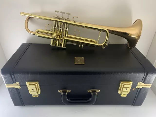 Trumpet BACH Mariachi Model LR 19043B Copper Bell Lacquer Bb Trumpet & Case