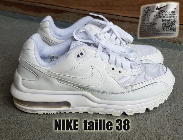 Baskets NIKE Air Max Wright taille 38 (GS  CW1755-100) blanches