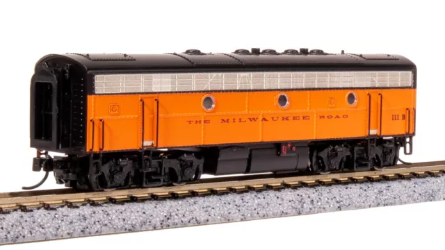 Broadway Ltd 7773 N Scale MILW EMD F7B Orange & Black Diesel Locomotive #114B