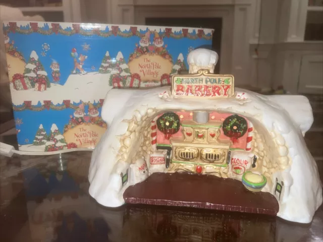 Enesco The North Pole Village Sandy Zimnicki Santa's Bakery #316741