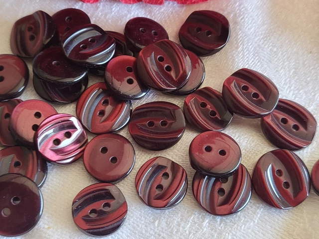 lot 27 petits boutons vintage prune lie de vin panaché  1,1 et 1,3  cm ref 633