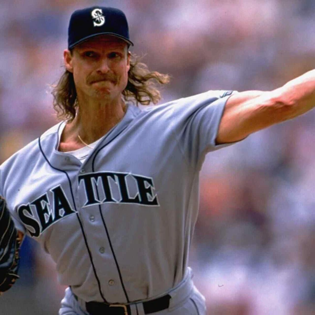 Randy Johnson Baseball Cards - RC's, Base Cards, Inserts, etc. - You Pick