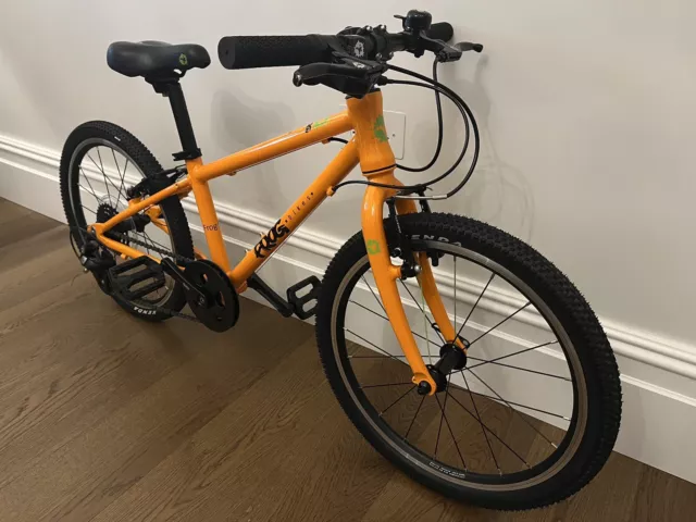 NEW UNUSED LOVELY Ladies Bike Cross Countess 700c Wheel Size