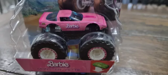 Hot Wheels Monster Truck 1:64 Barbie Monster Vette