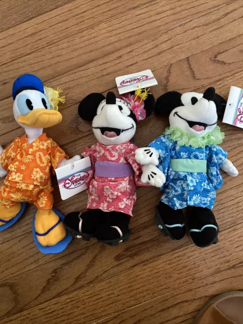 The Disney Store Japan Mickey Mouse Minnie Donald Duck Kimono Beanies Floral