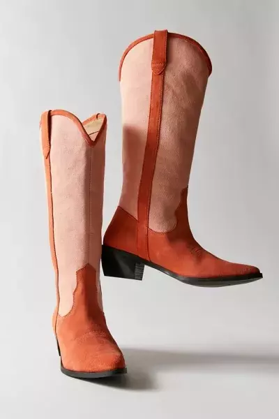 Women?s NIB peach colored URBAN OUTFITTERS Leslie Tall cowboy boots/ size 9